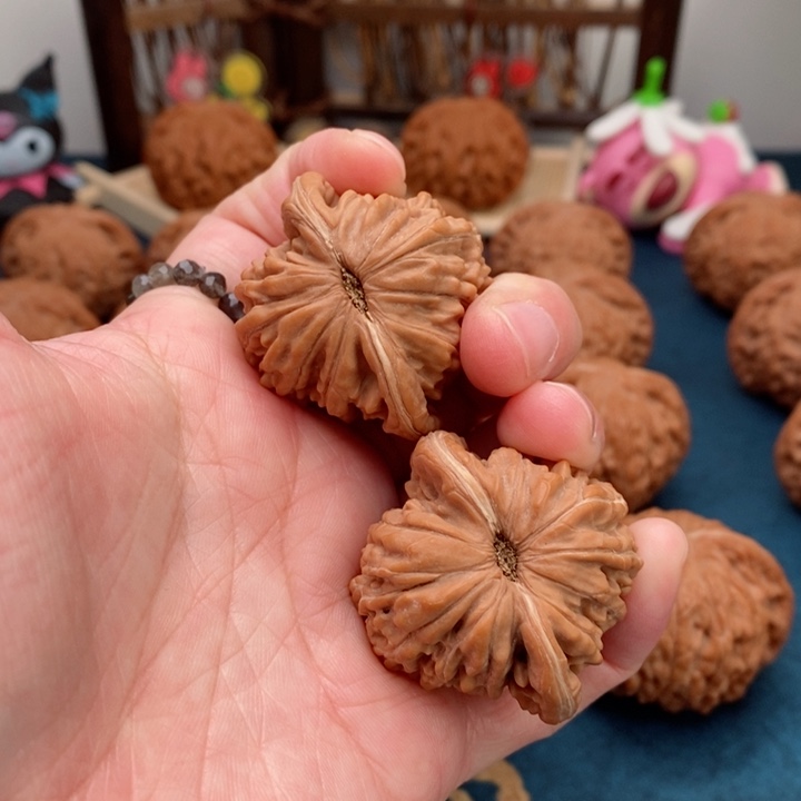 文玩核桃把件四座楼39