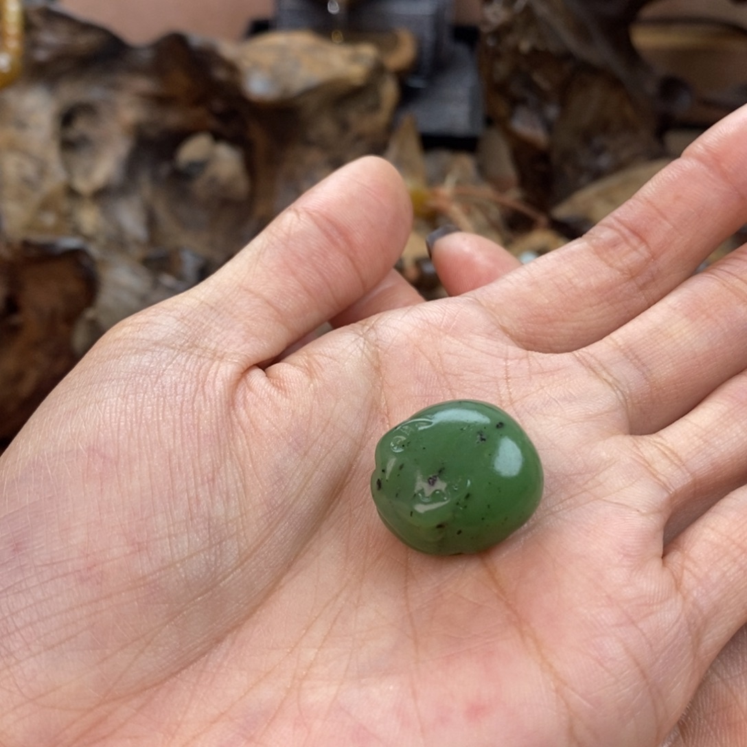 橘***和田玉未镶嵌颈饰