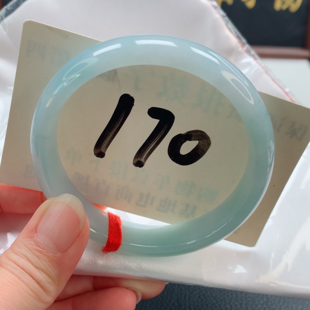 未镶嵌手镯翡翠正