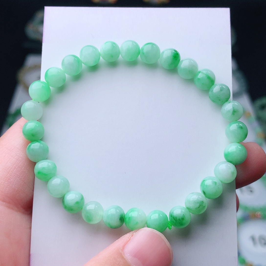 翡翠手串未镶嵌翡翠