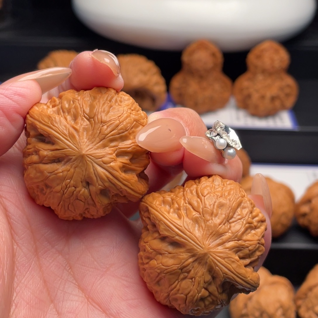 文玩核桃吊坠铁锤39