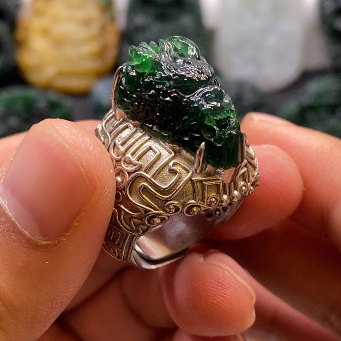 定制翡翠未镶嵌天然翡翠A货龙头戒指