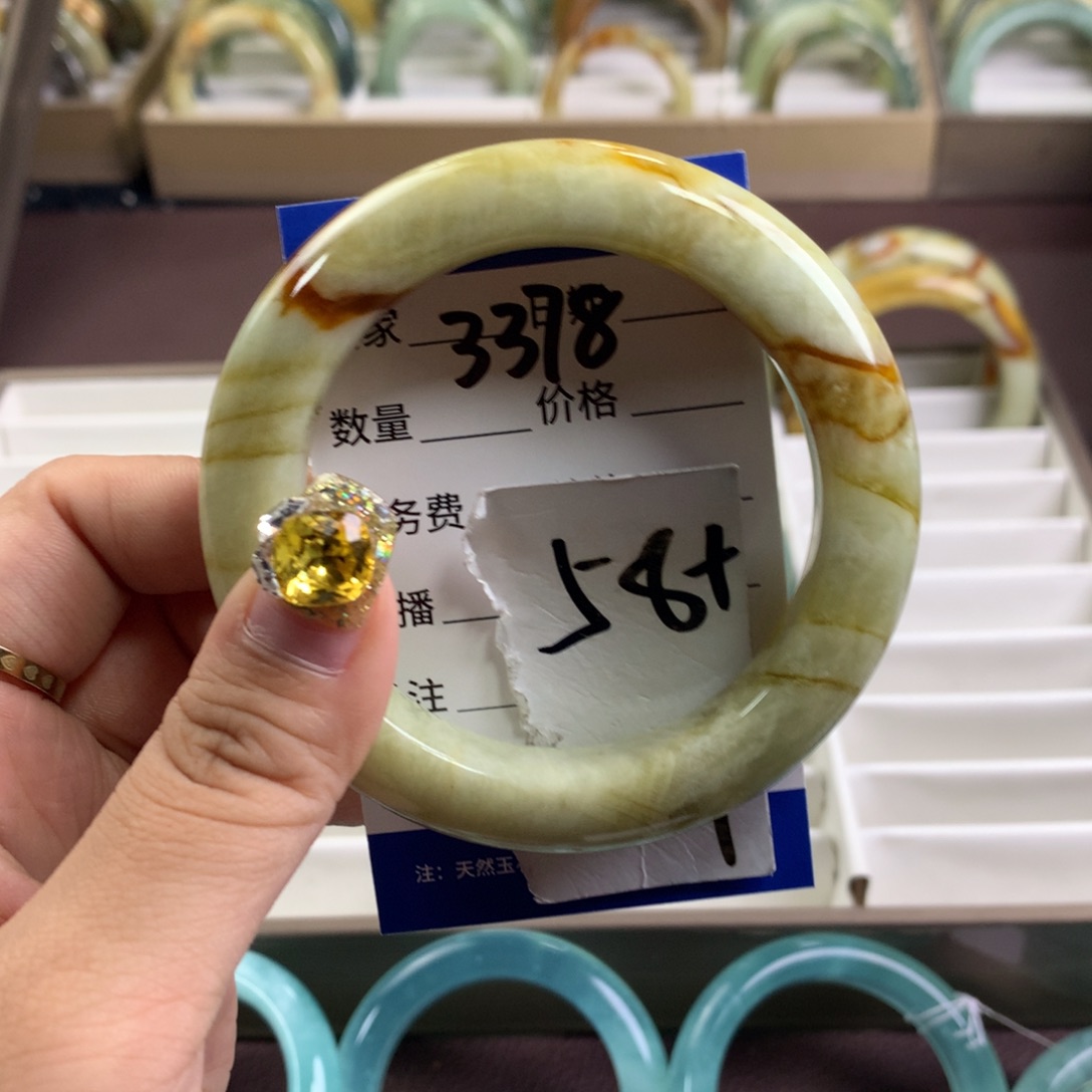 蛇纹石玉手镯未镶嵌3378