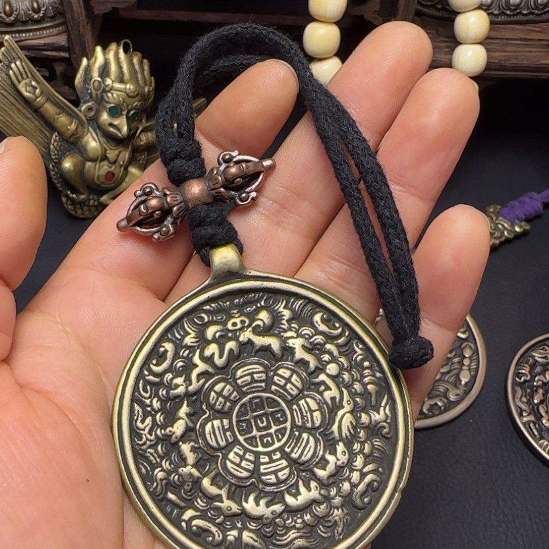 S***a泥塑藏传牌子……藏传牌子