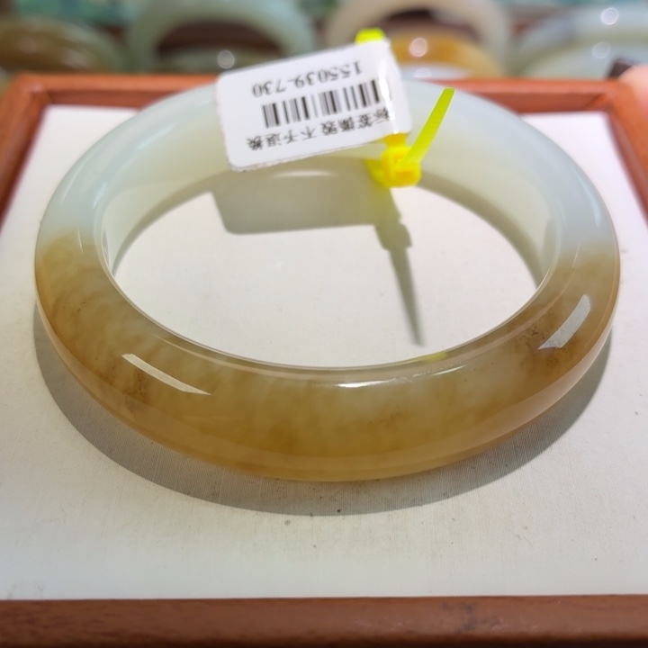 和田玉未镶嵌手镯 53 54