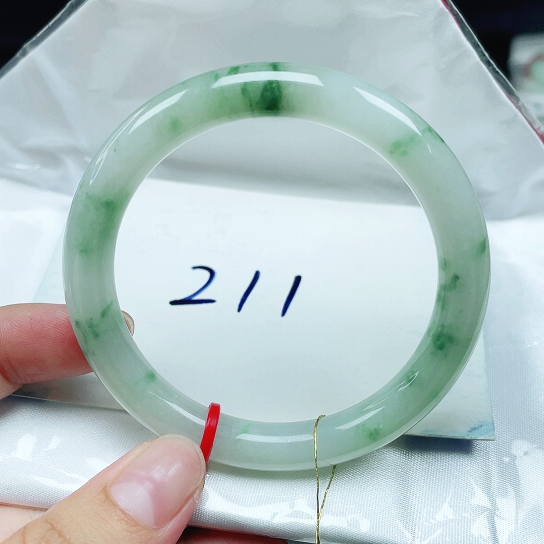 翡翠未镶嵌手镯（圆镯）圆条51