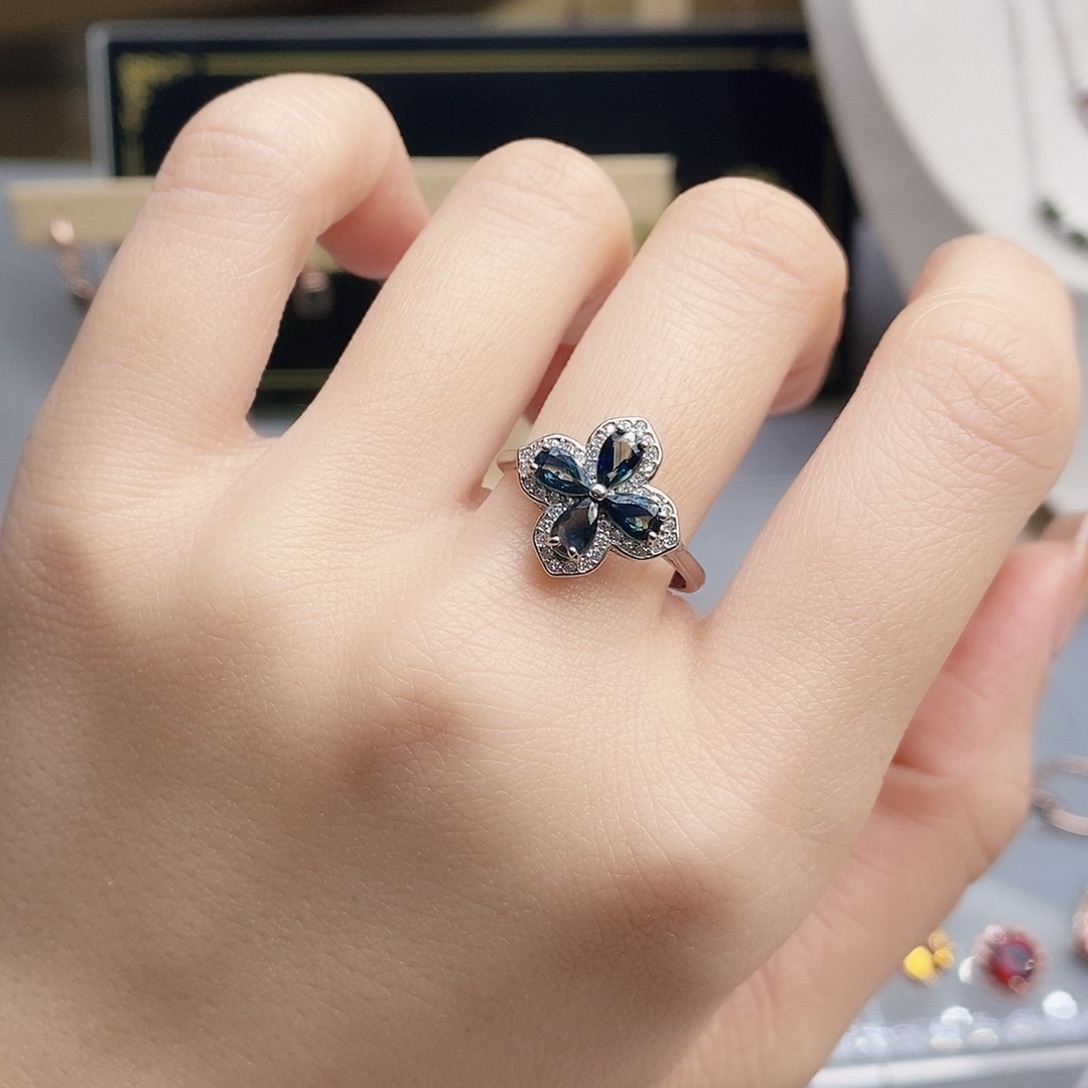 银S925镶嵌蓝宝石戒指戒指