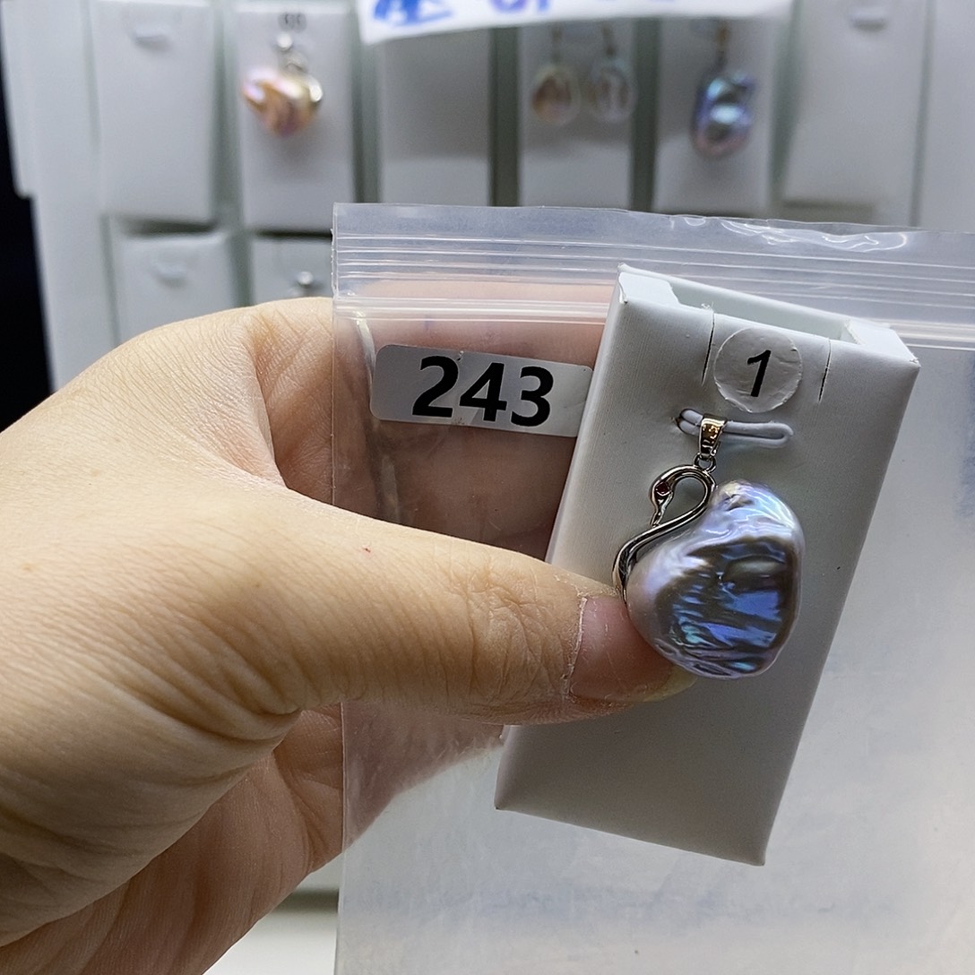 颈饰合金淡水珍珠