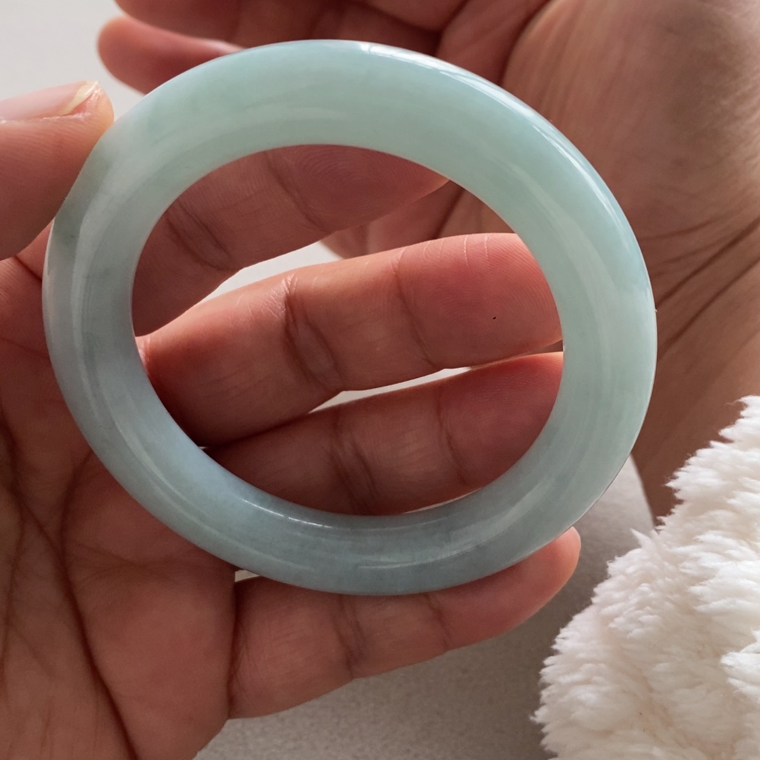 翡翠手镯（圆镯）未镶嵌天然翡翠手镯