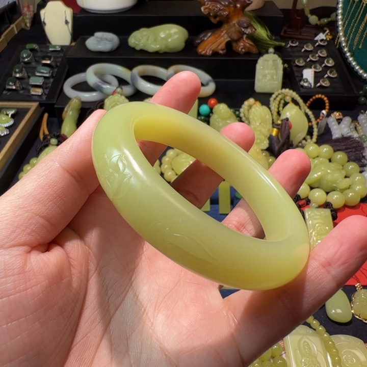 和田玉（黄玉）颈饰未镶嵌圈口55