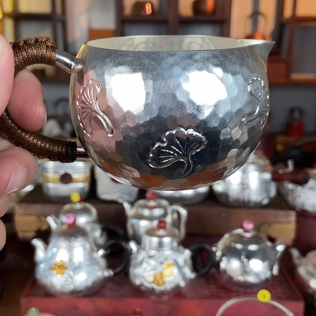 随***茶纯手工制作一铜壶制作