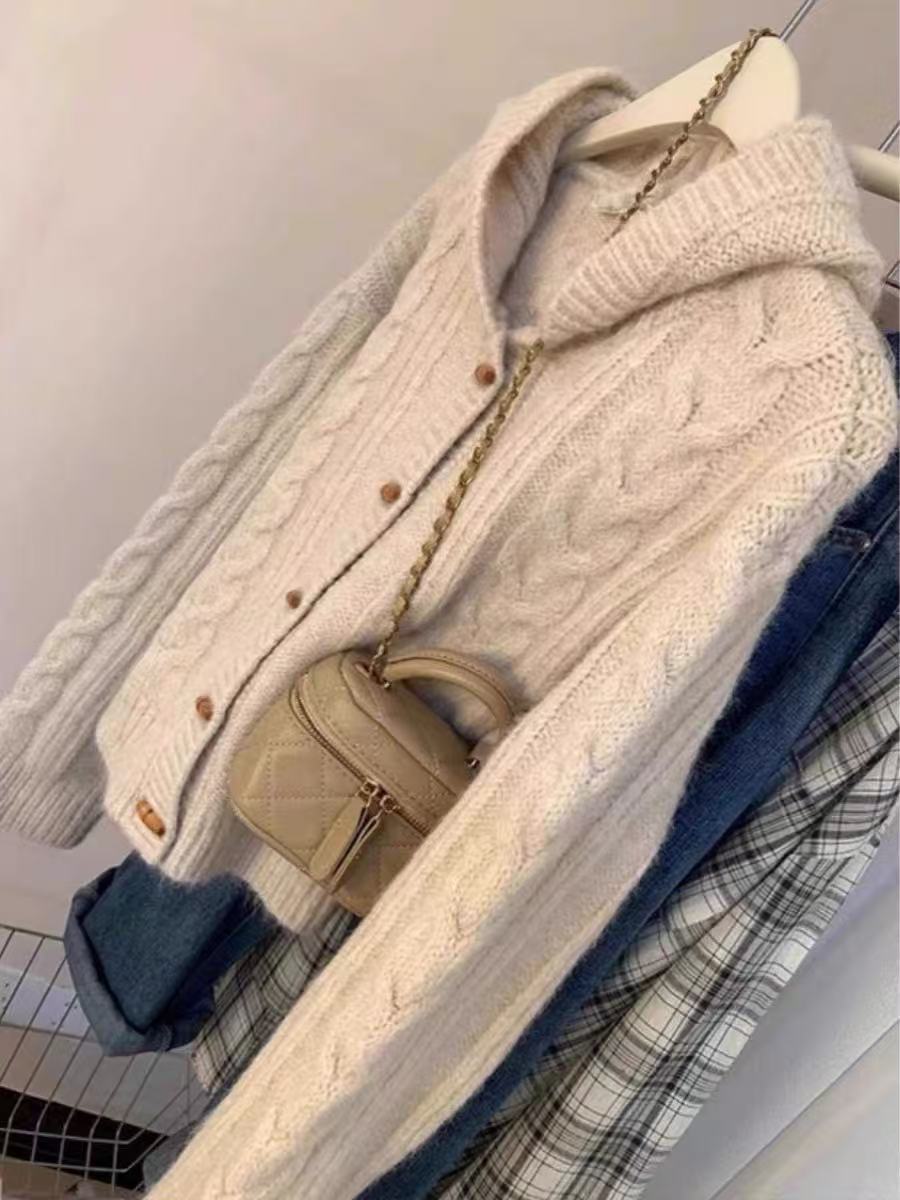 杏色连帽毛衣外套女秋季加厚短款上衣宽松慵懒风针织开衫