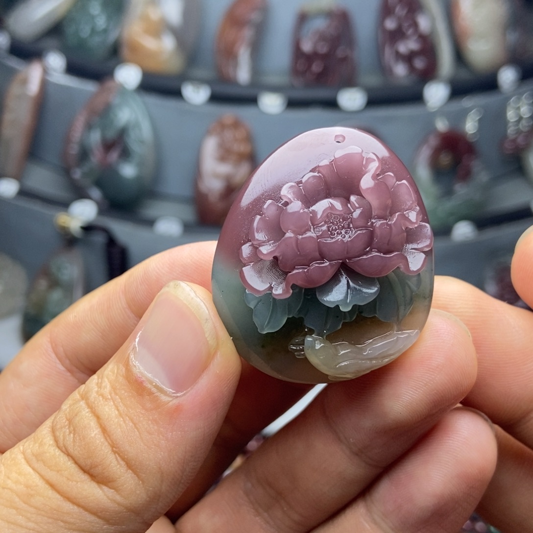 玛瑙/玉髓颈饰未镶嵌