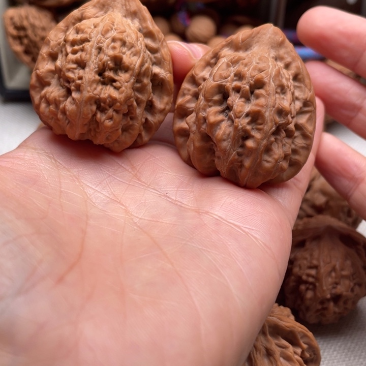 ｀****吊坠文玩核桃39全品赤龙鸡心