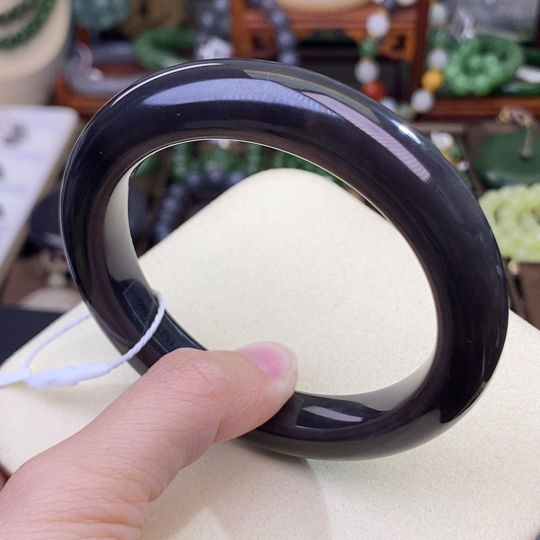 和田玉59 浓烟紫老料脂膏级手镯清货价未镶嵌