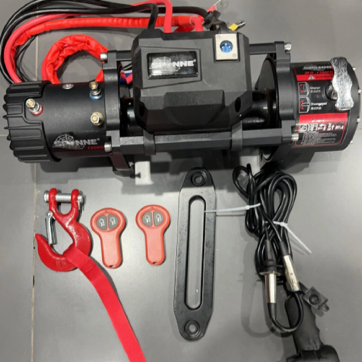 蜘蛛13500磅静音潜水绞盘，正品保障，假一赔十。