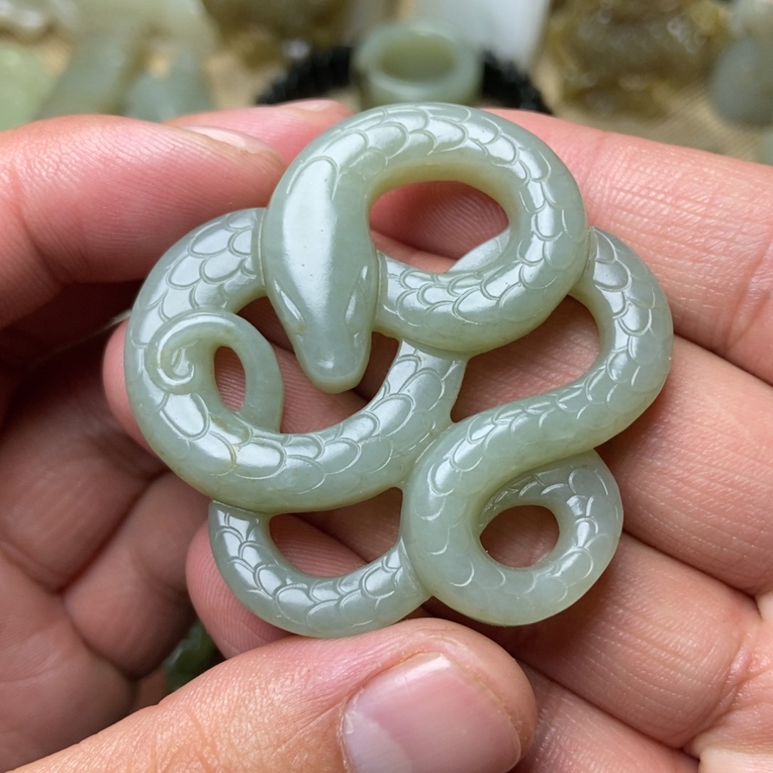 和田玉未镶嵌挂件