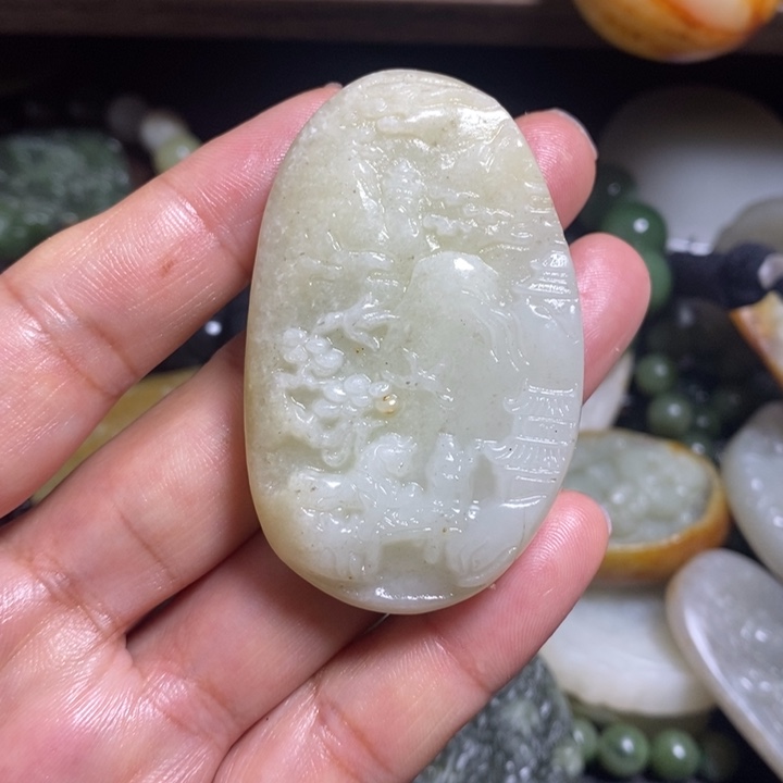 和田玉未镶嵌车挂