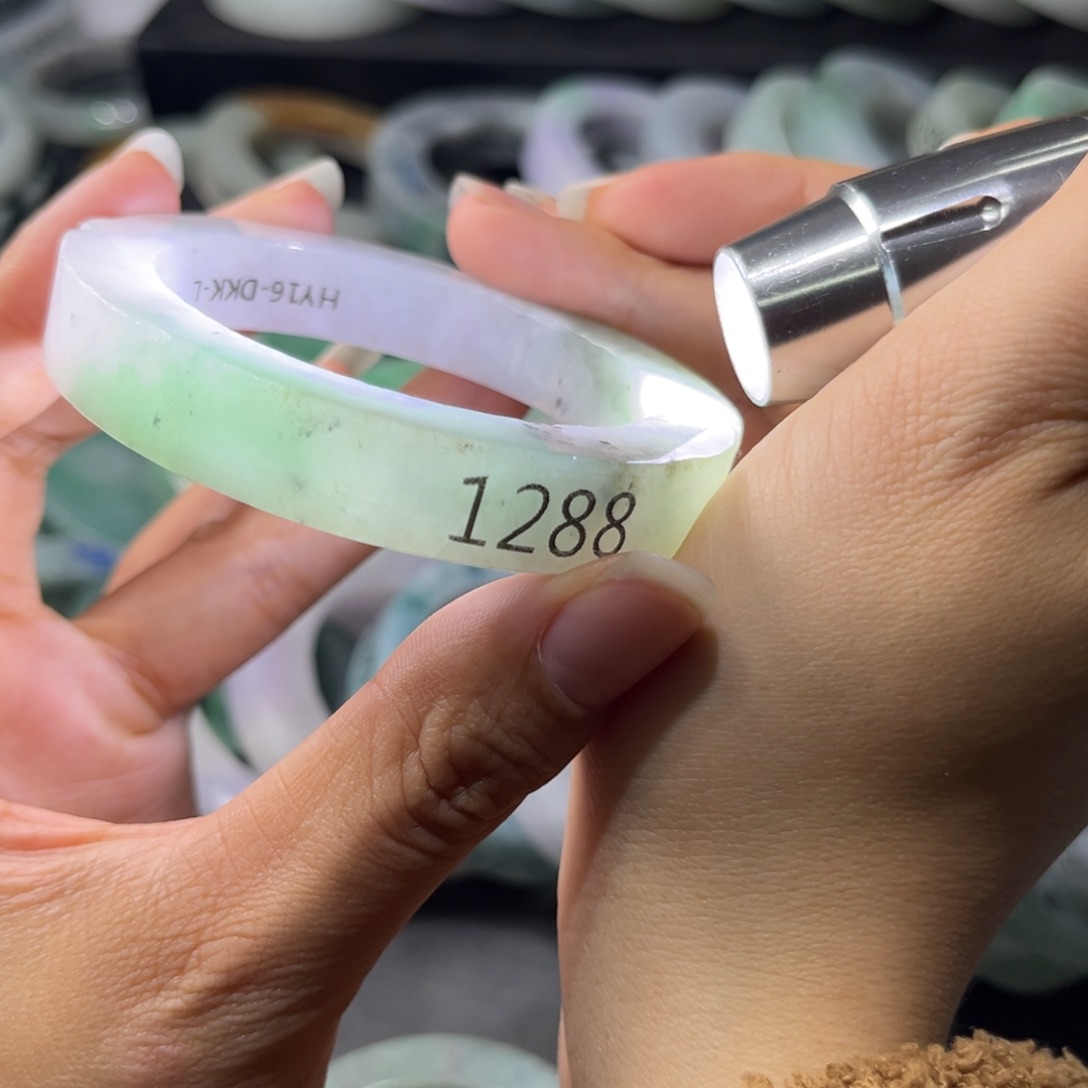 定制翡翠手镯未镶嵌