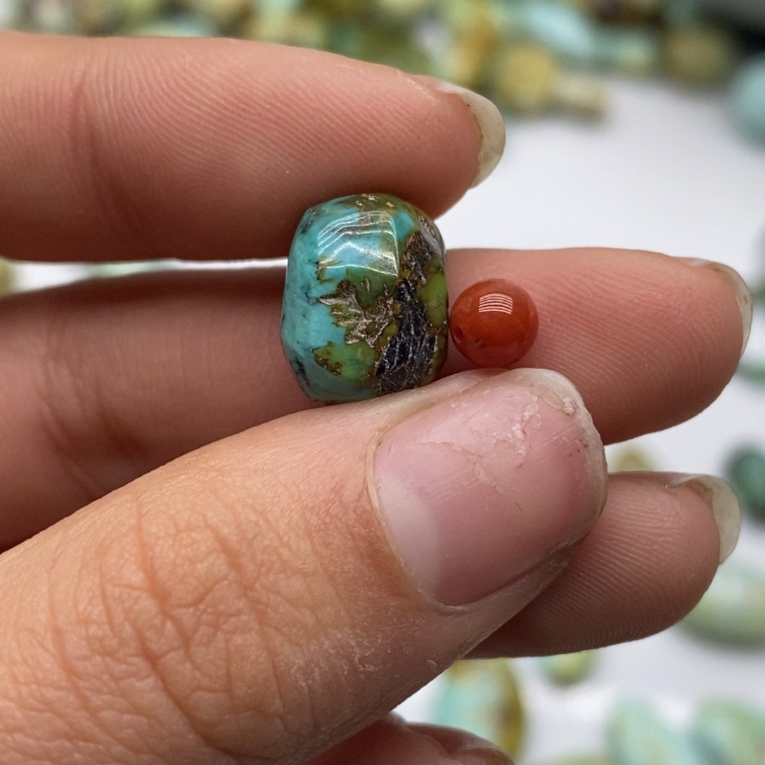 南红玛瑙未镶嵌珠宝奇石