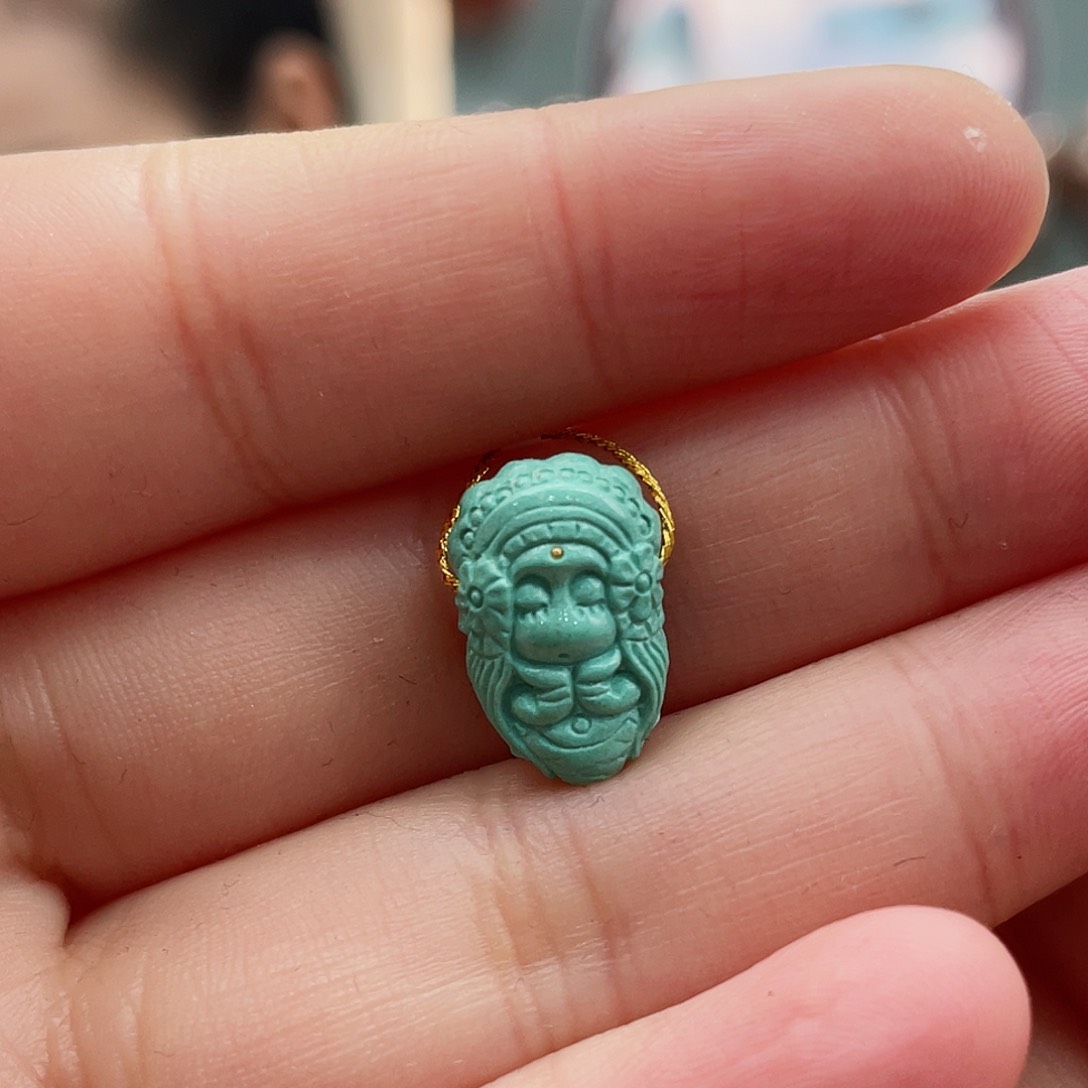 绿松石颈饰未镶嵌