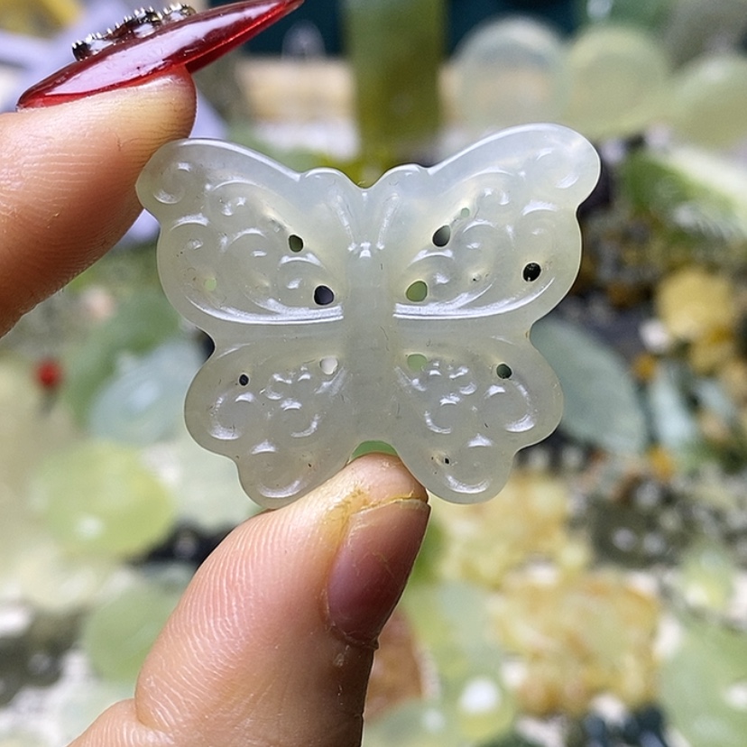 【闪购商品】蛇纹石玉颈饰未镶嵌