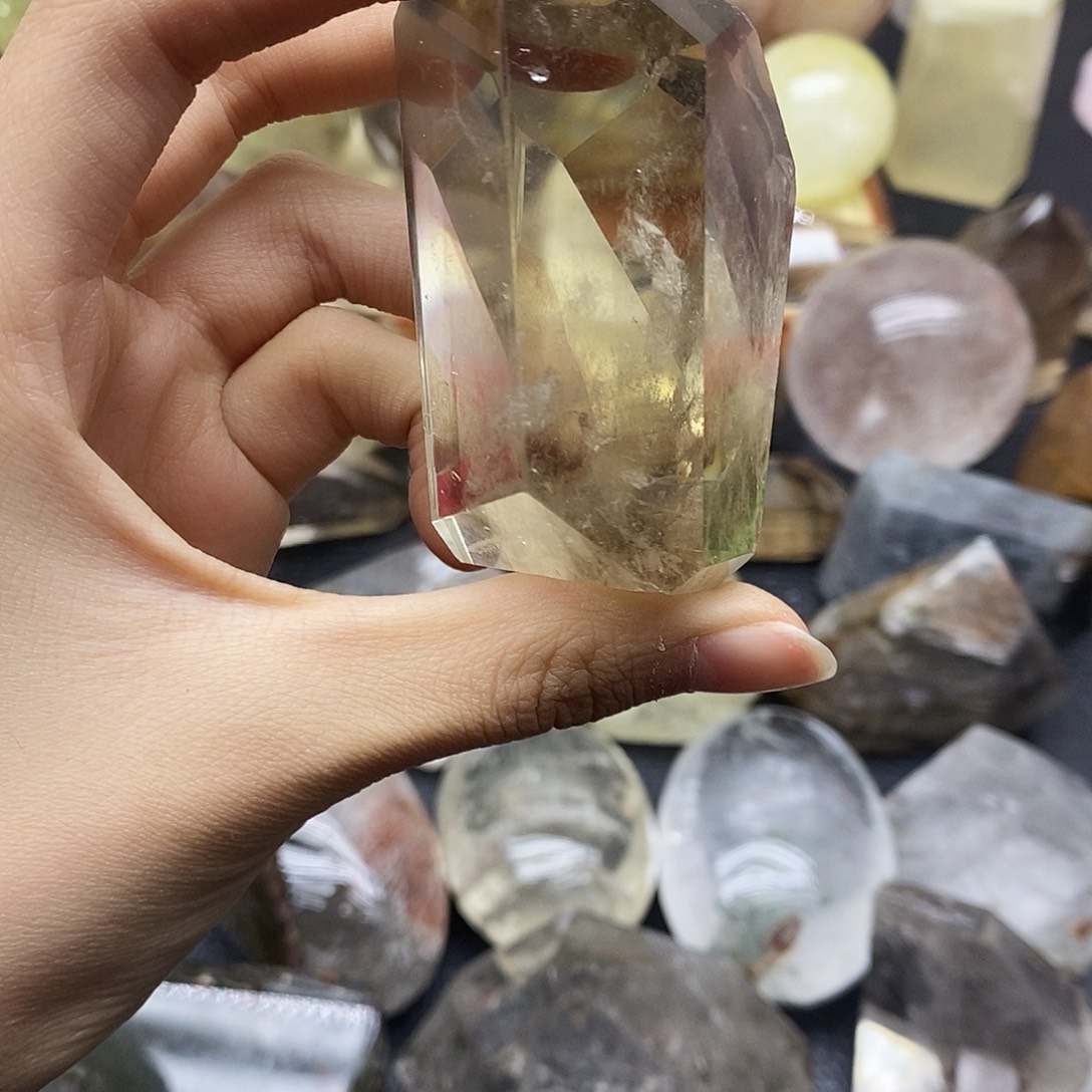 未镶嵌水晶珠宝半成品127水晶石