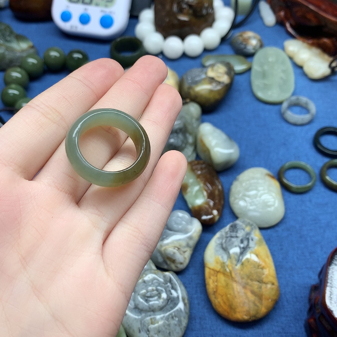 一***你和田玉未镶嵌挂件