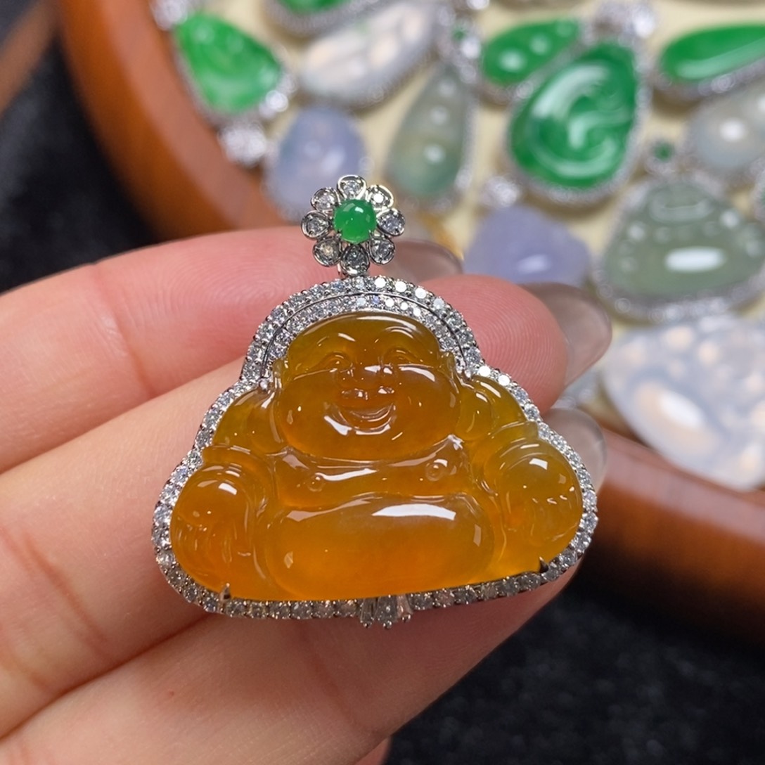 翡翠吊坠(赠链)18K金镶嵌蕾