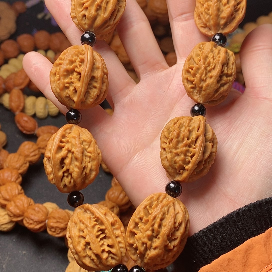 【闪购商品】文玩核桃吊坠虎头cujin28