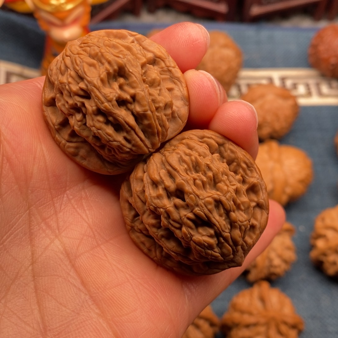 文玩核桃把件34虎头