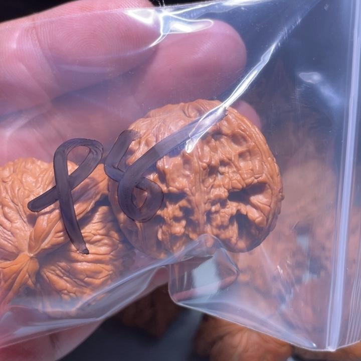 文玩核桃吊坠98呃呃呃