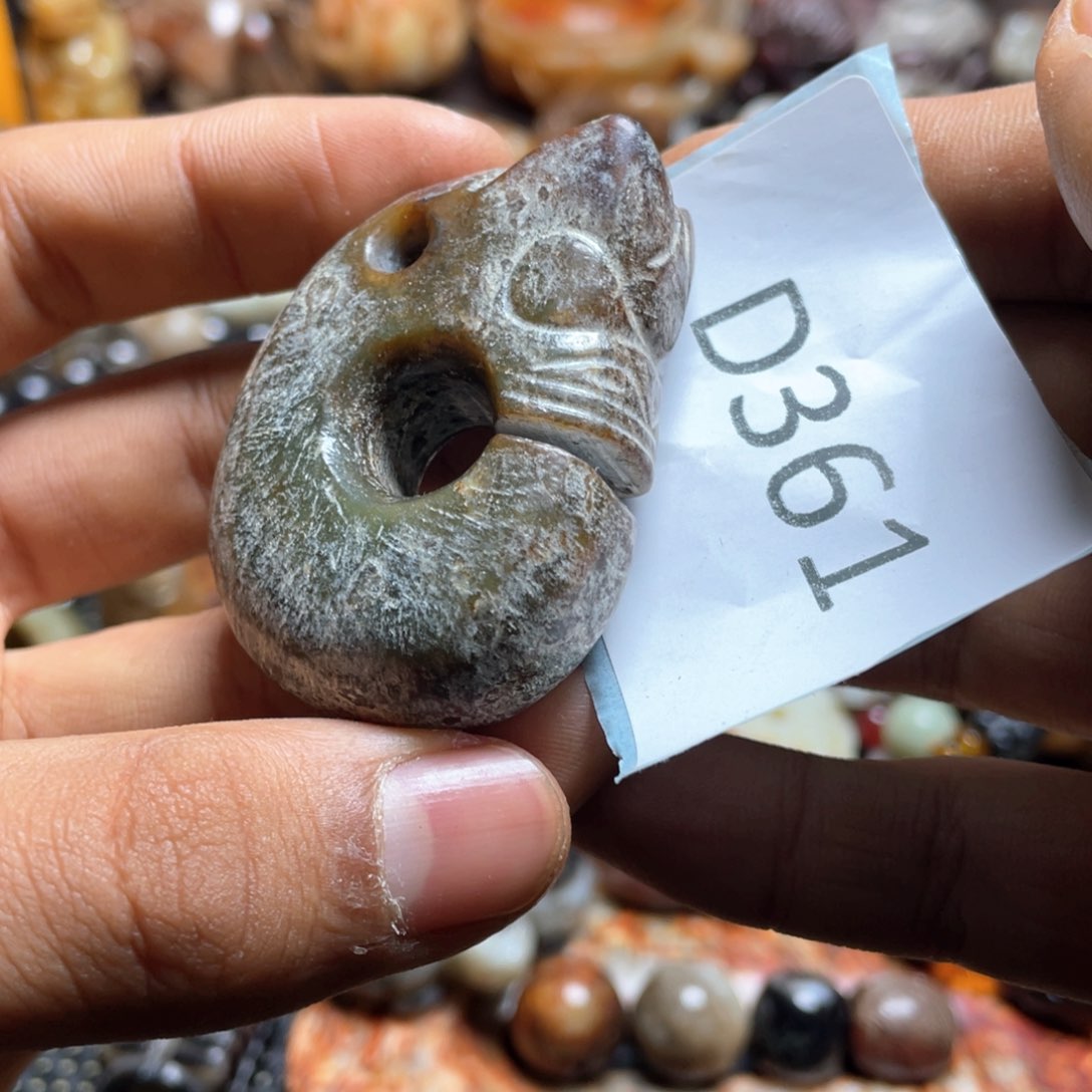 和田玉（糖玉）挂件未镶嵌