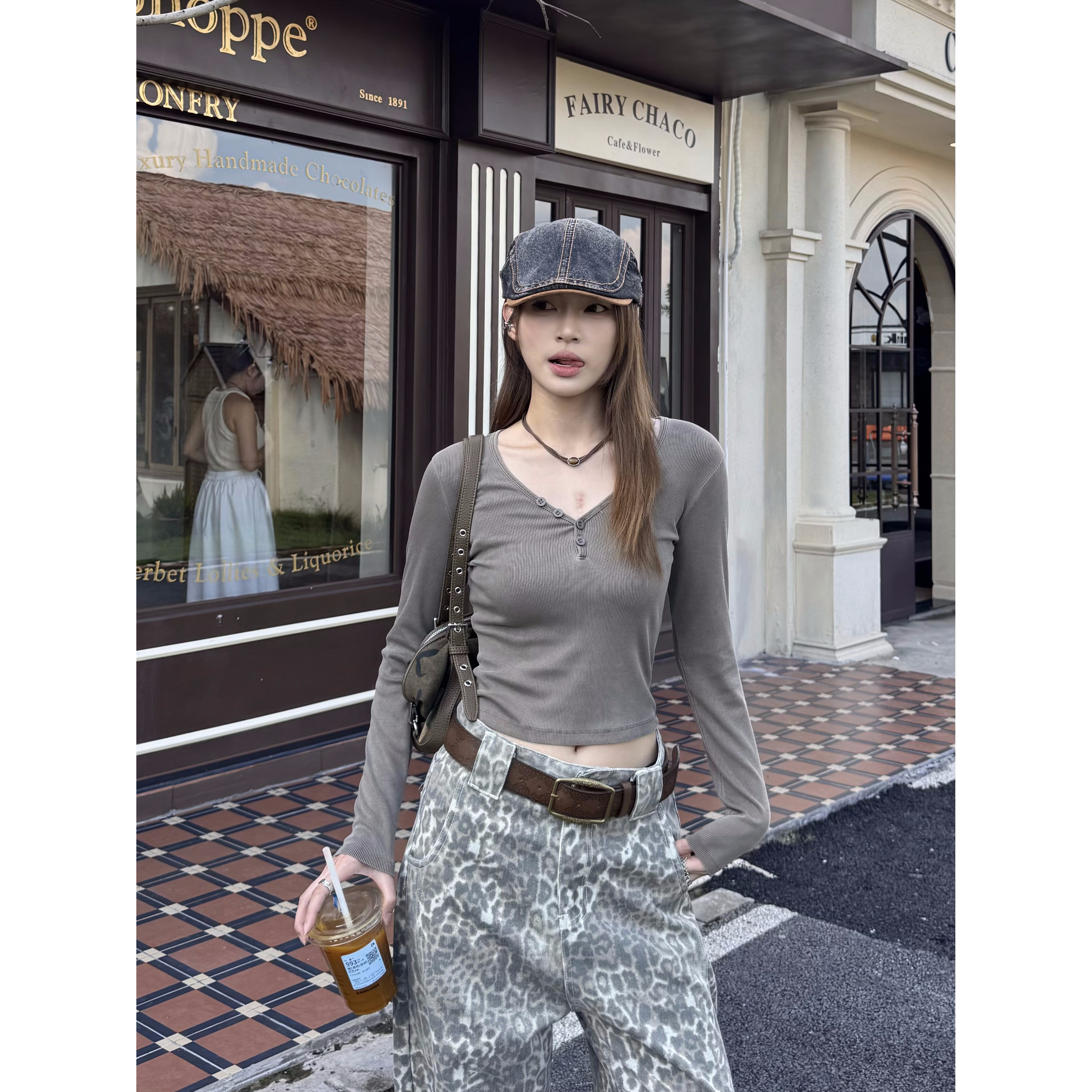 XFX国潮美式复古V领修身针织长袖女秋季休闲显瘦辣妹短款小众上衣