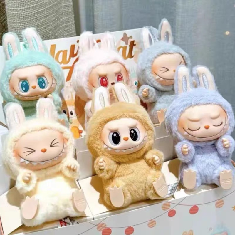 毛绒玩偶labubu2代坐坐派对搪胶塑料公仔钥匙扣毛绒潮玩手办摆件