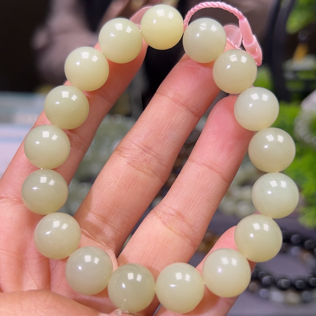 和田玉未镶嵌手串