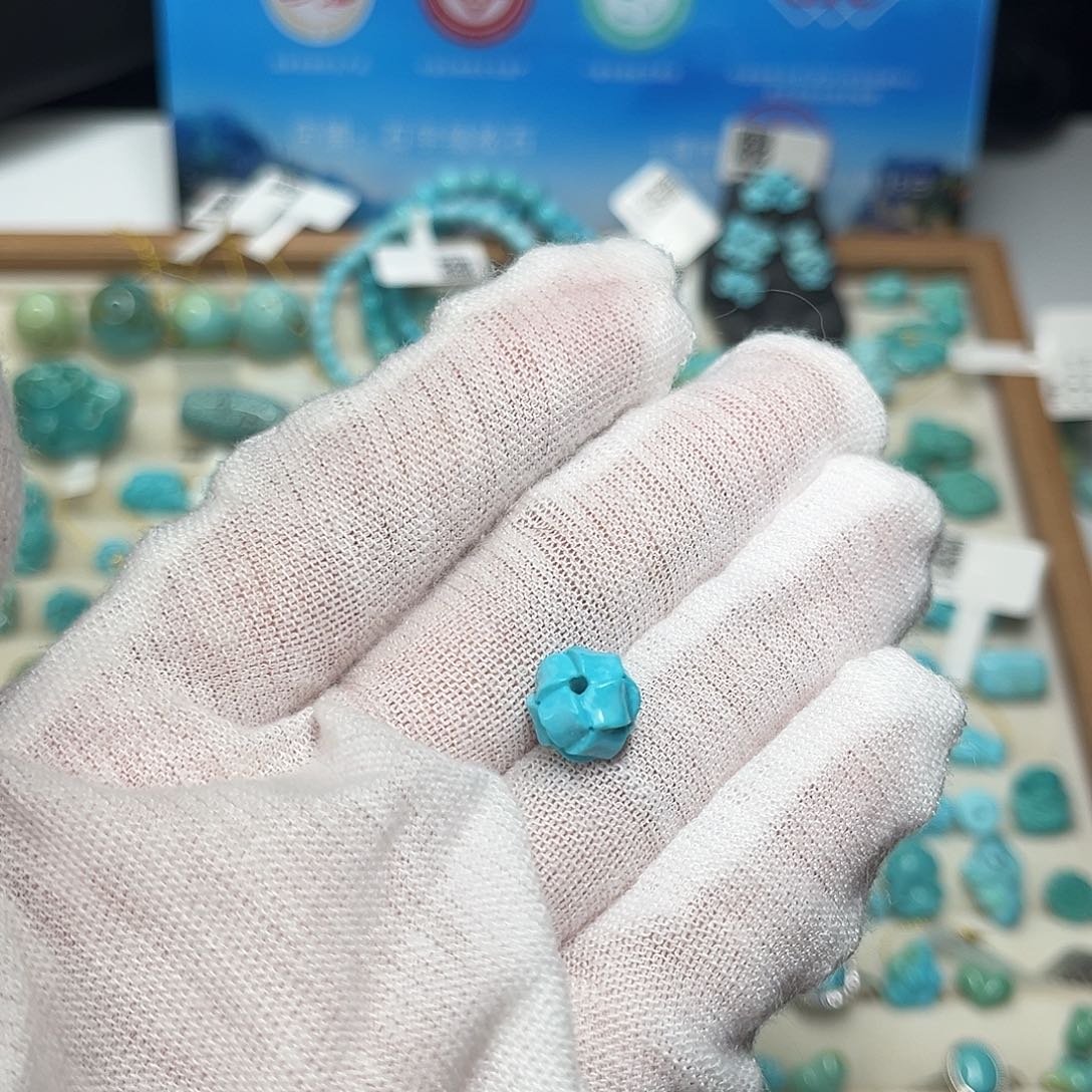 绿松石未镶嵌珠宝半成品