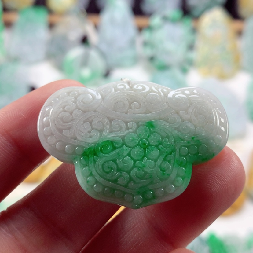 【闪购商品】翡翠吊坠(不含链)未镶嵌