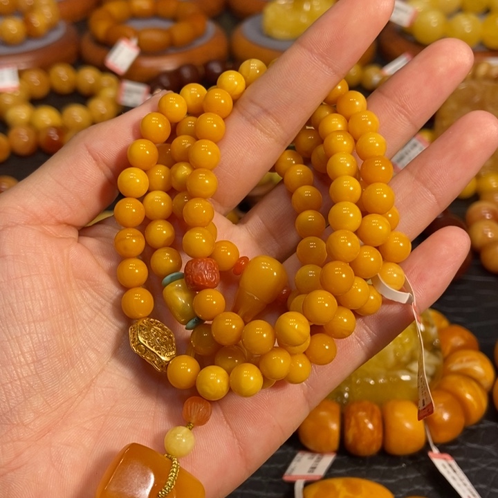 琥珀颈饰未镶嵌蜜蜡