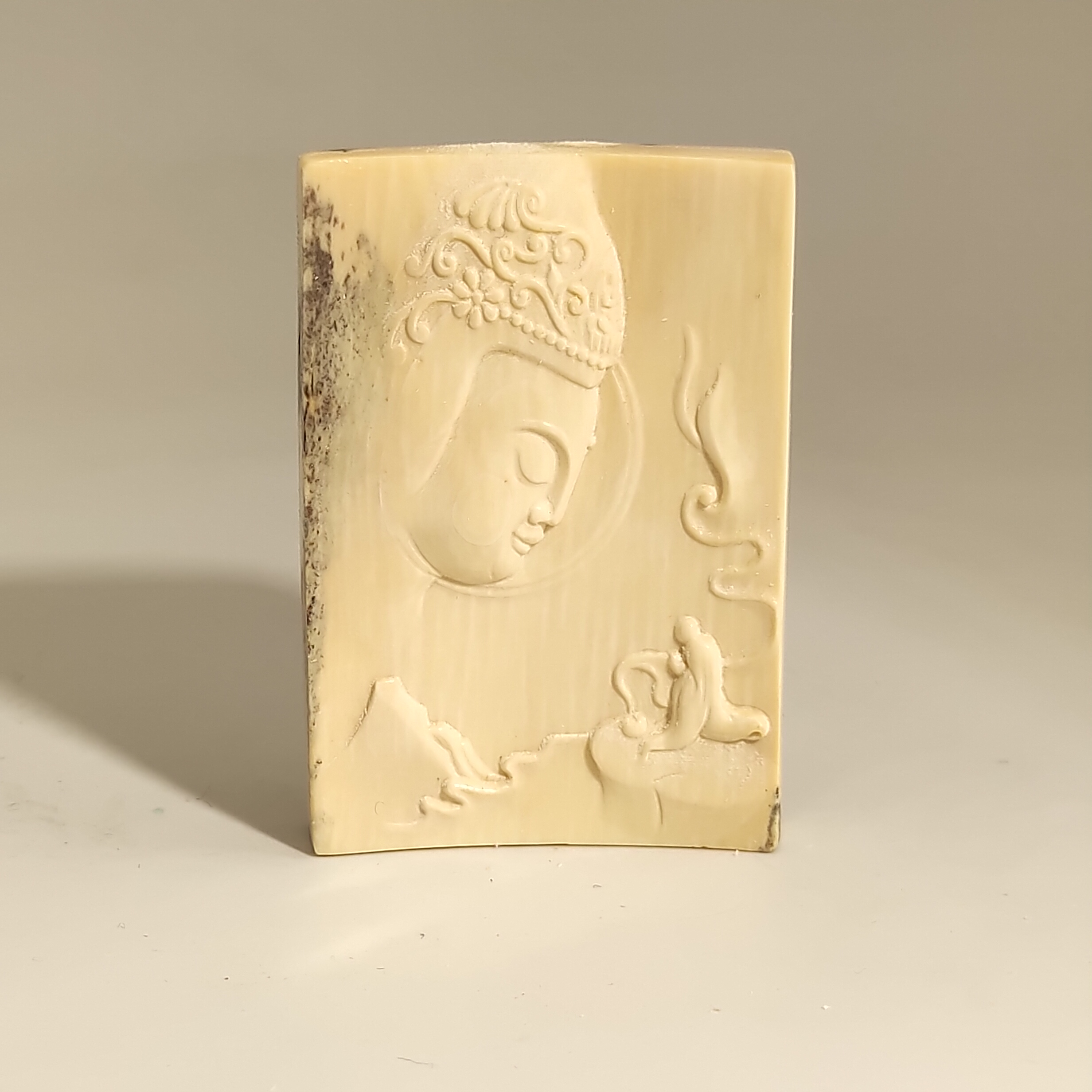 猛犸牙雕一心向佛吊坠52*35*9mm假一罚四X756