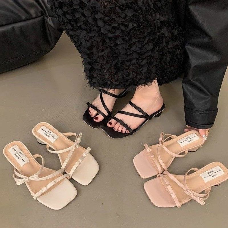 2025温柔风粗跟凉拖鞋女新款蝴蝶结一字拖低跟鞋夏季裙穿高跟凉