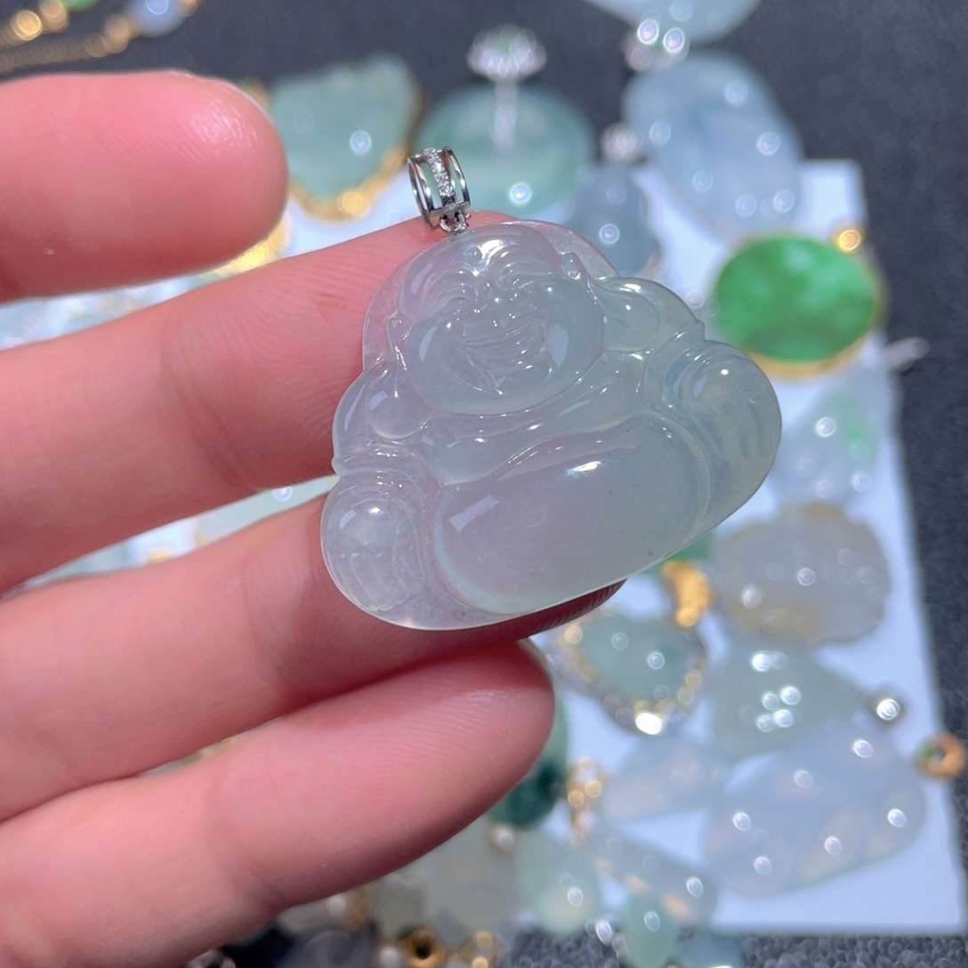 翡翠颈饰18K金镶嵌翡翠