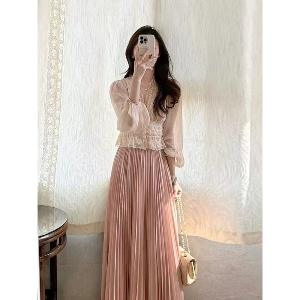 2025新款春季穿搭一整套气质名媛V领衬衫半身裙韩系chic两件套装