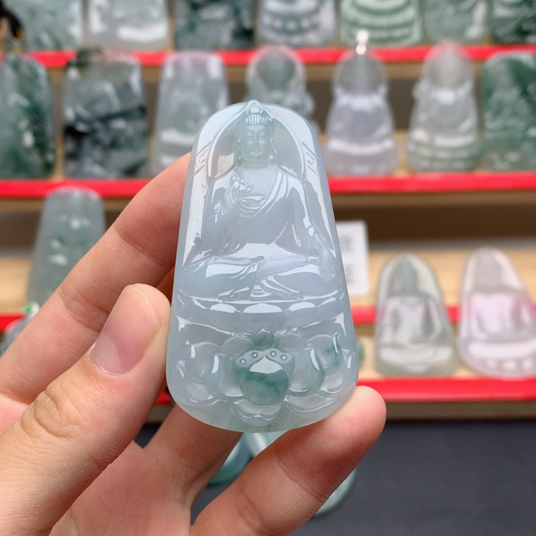 星***学翡翠未镶嵌颈饰阿弥陀佛