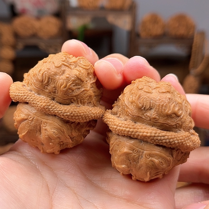 核桃把件今***虎荷叶金蟾