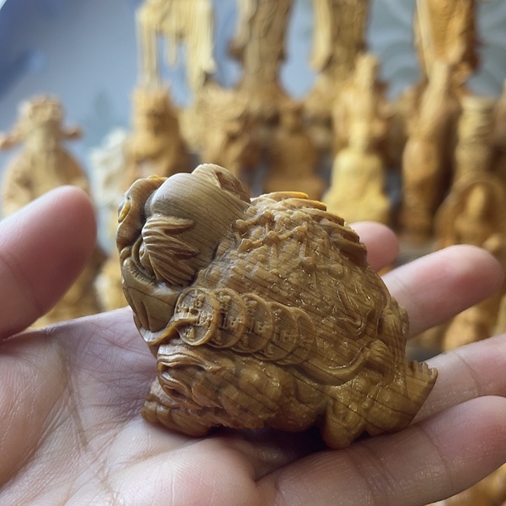 柏木（崖柏）三足金蟾