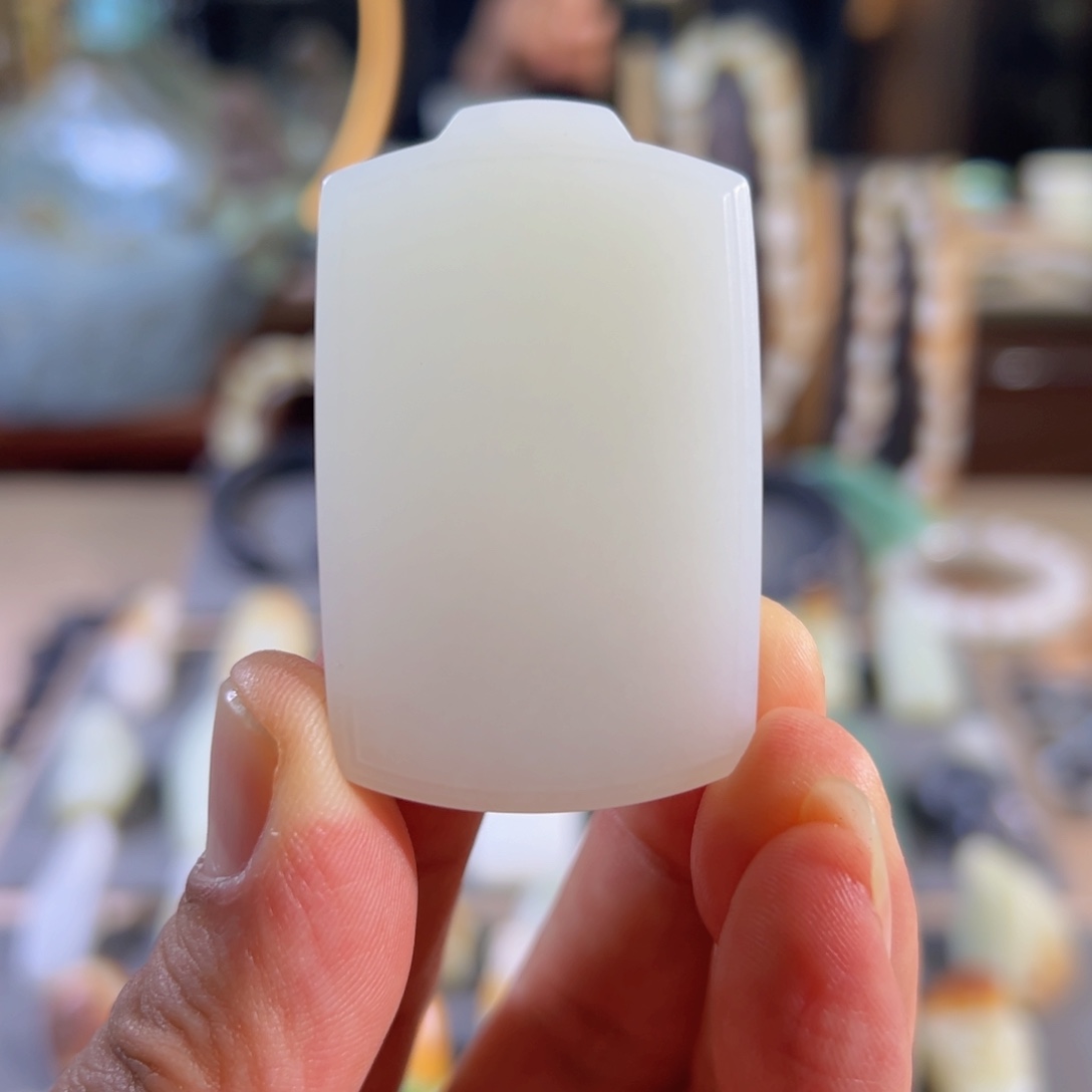 和田玉颈饰未镶嵌俄料