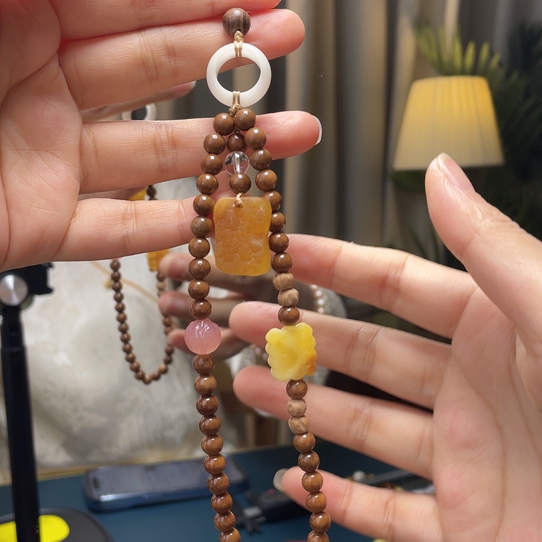 蜜蜡未镶嵌裸石手链