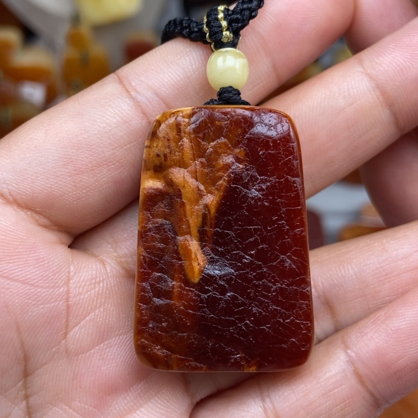 【闪购商品】琥珀颈饰未镶嵌