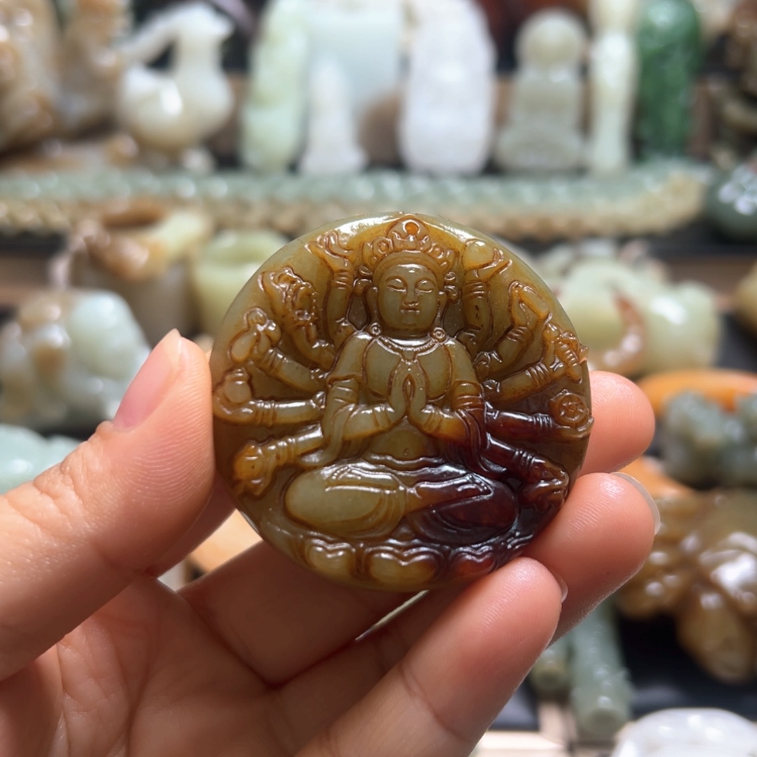 和田玉未镶嵌颈饰大*鱼